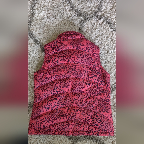 Lands End women's puff vest - Picture 3 of 3